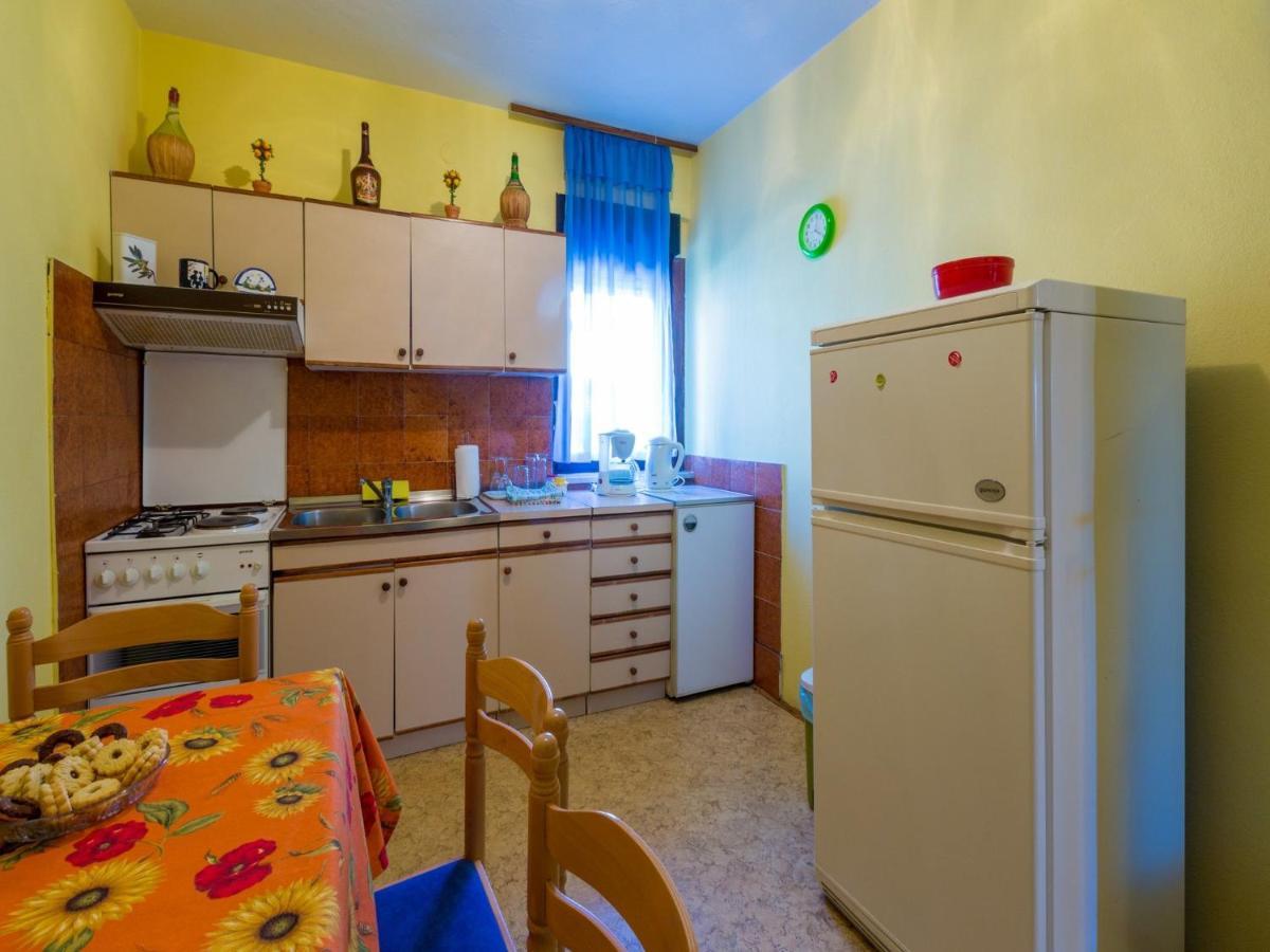 Apartment Mazor Цриквеница Экстерьер фото