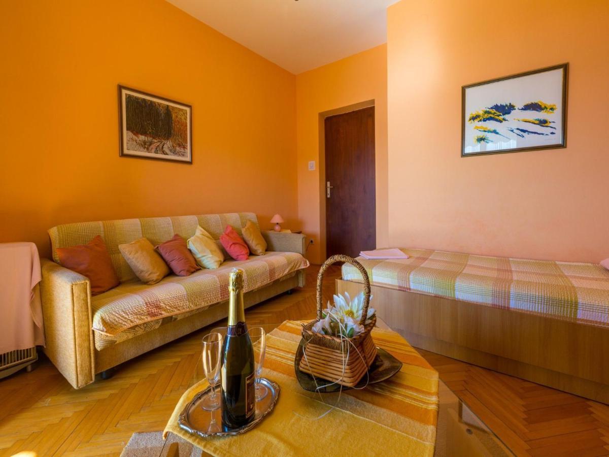 Apartment Mazor Цриквеница Экстерьер фото